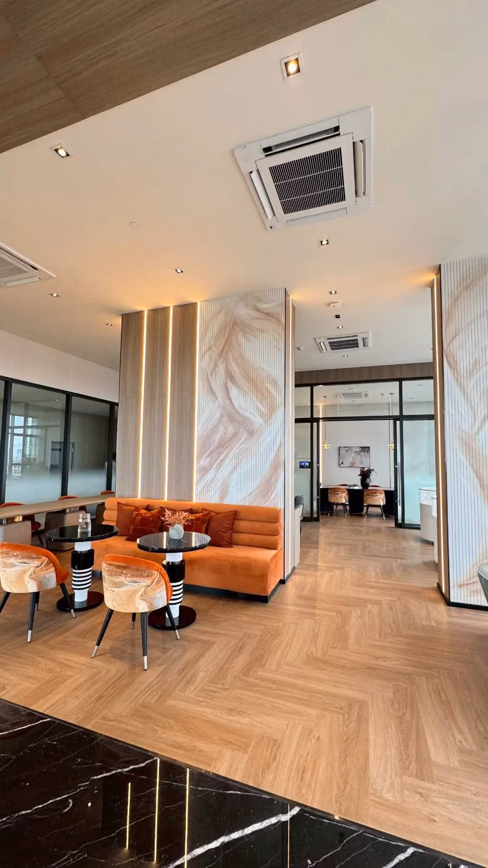 Aspire On Nut Station Sky Lounge 5