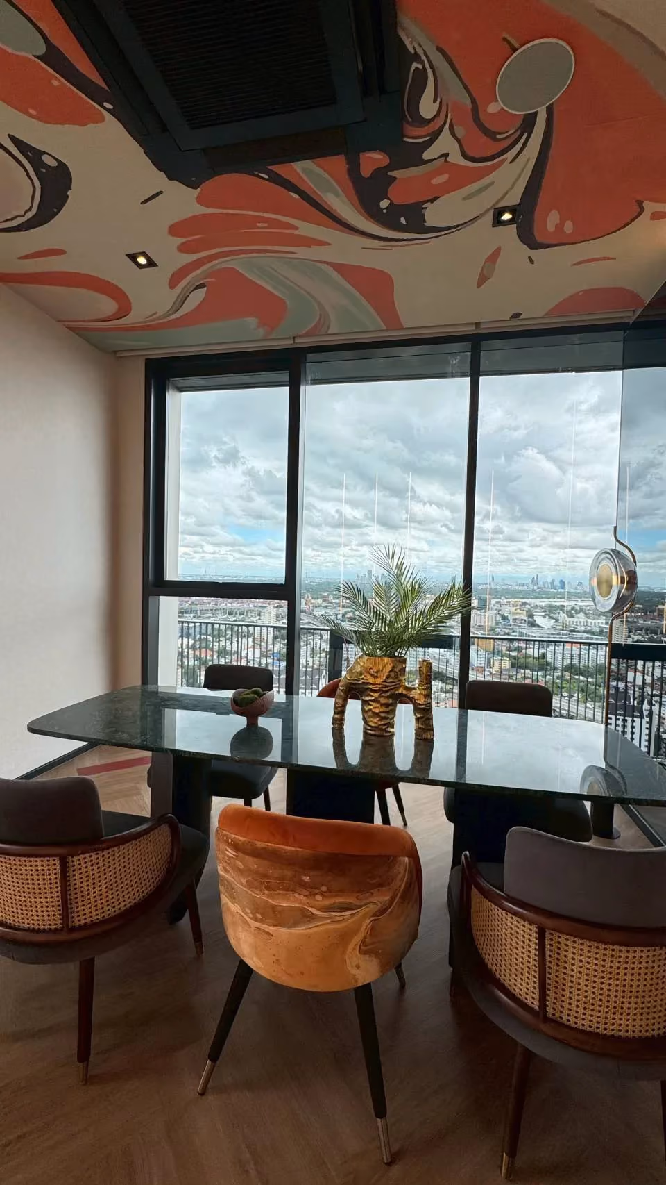 Aspire On Nut Station Sky Lounge 2