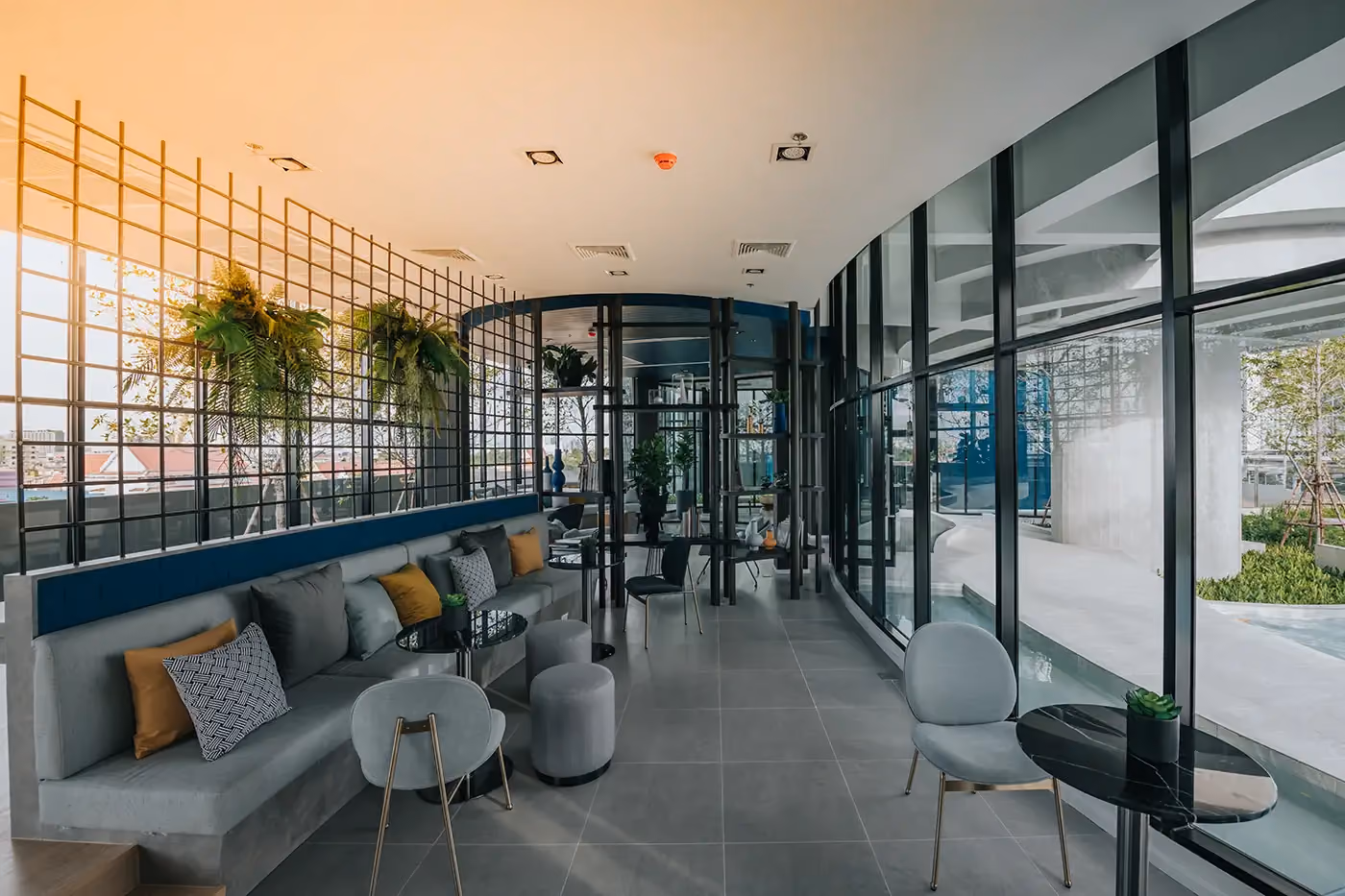 Elio Sathorn Wutthakat Libratorium 6