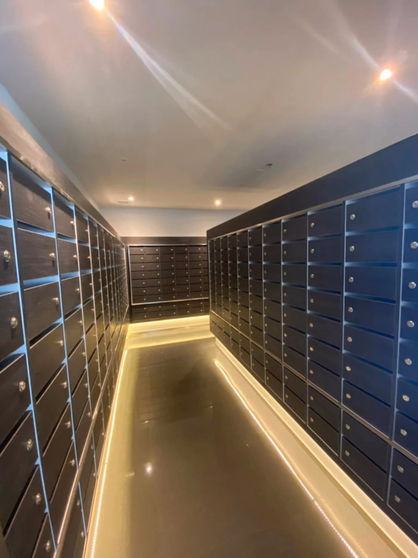 Elio Sathorn Wutthakat Mail Room 1