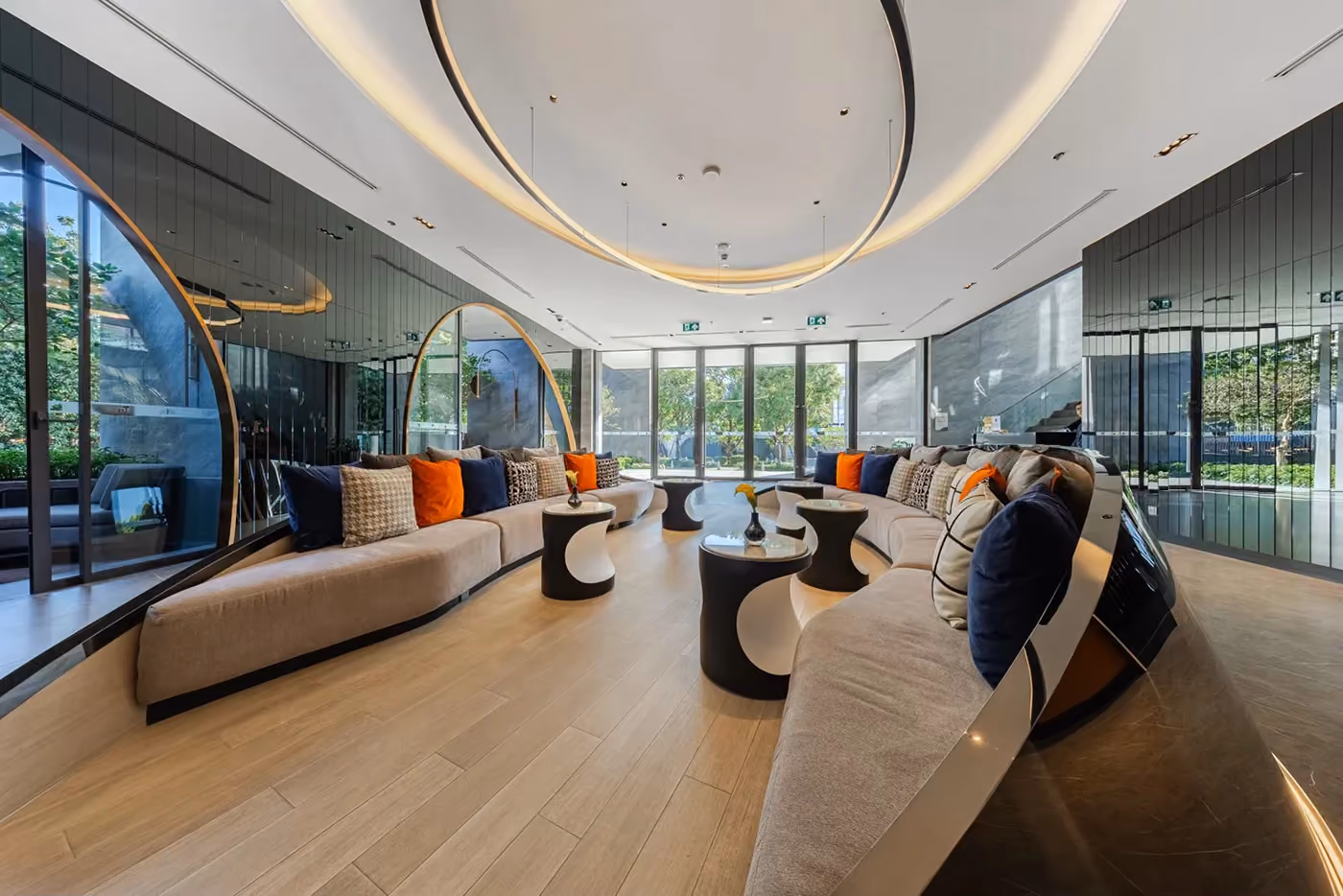 The Extro Phayathai Rangnam Lobby 1
