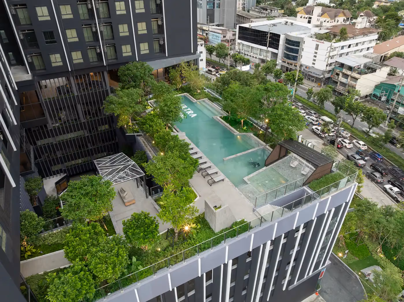 Ideo Sukhumvit Rama 4 Swimming Pool 2