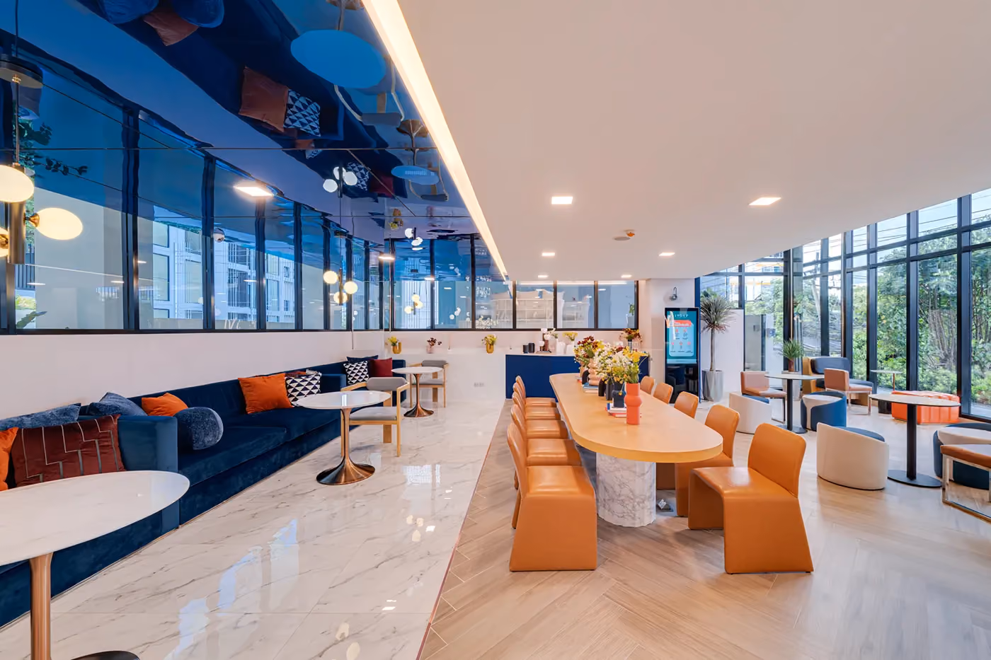 Ivory Ratchada 32 Lounge 3