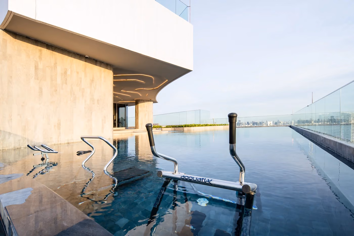 Life Ladprao Valley Swimming Pool 13