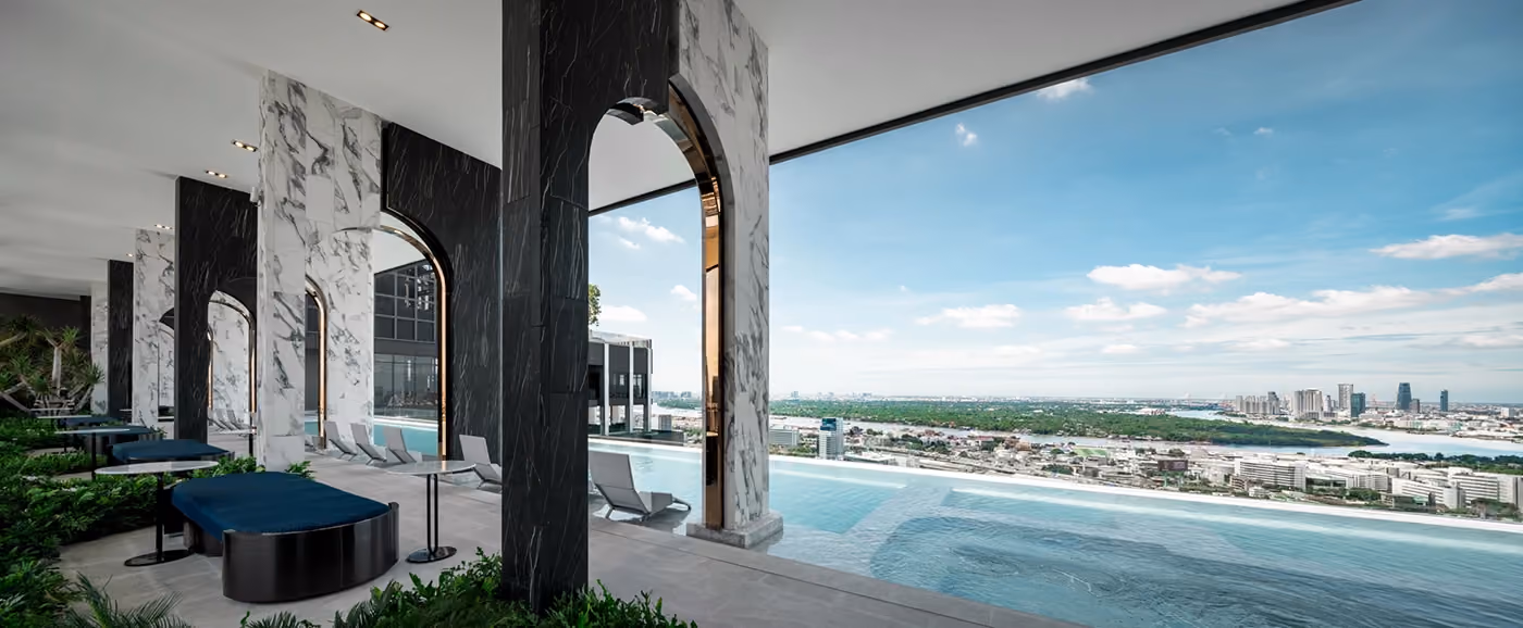 Life Rama 4 Asoke Swimming Pool and Jacuzzi Pool 1