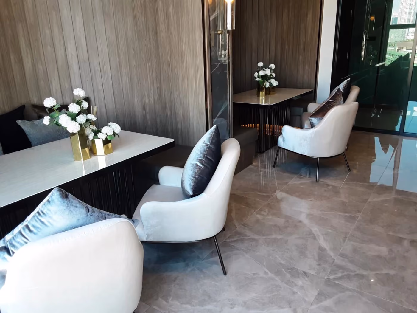 Modiz Sukhumvit 50 Lounge 6