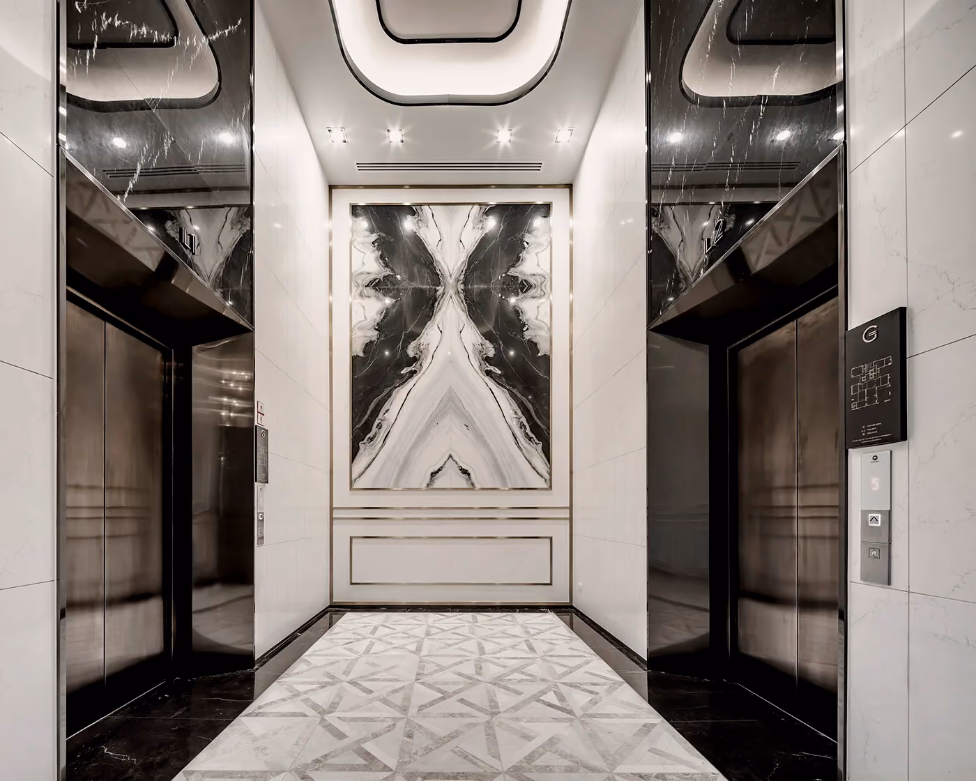 Muniq Langsuan Lobby 2