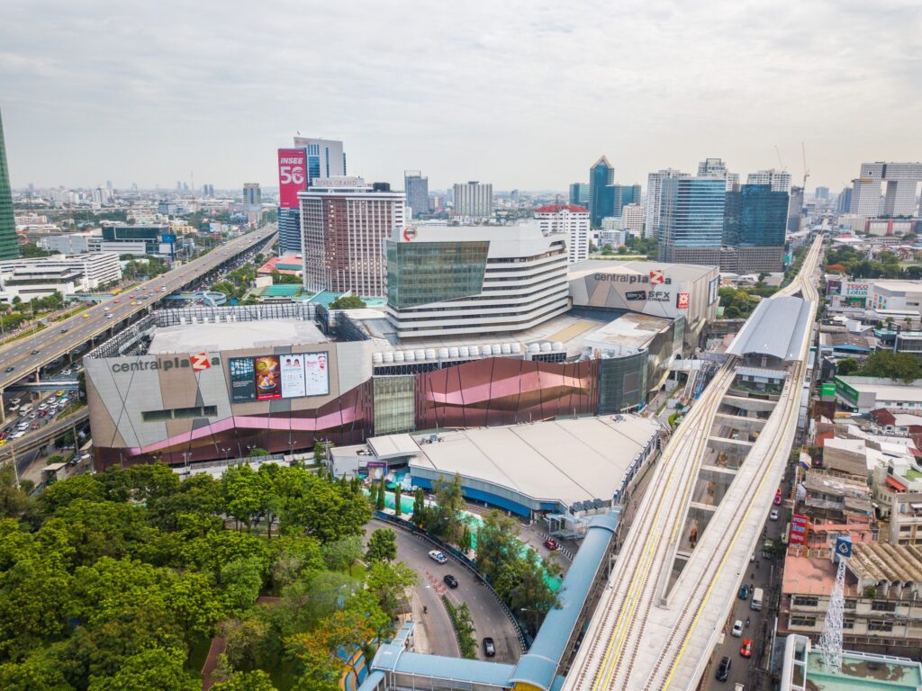 The Central Ladprao complex from above, with the BTS and MRT lines meeting at the intersection