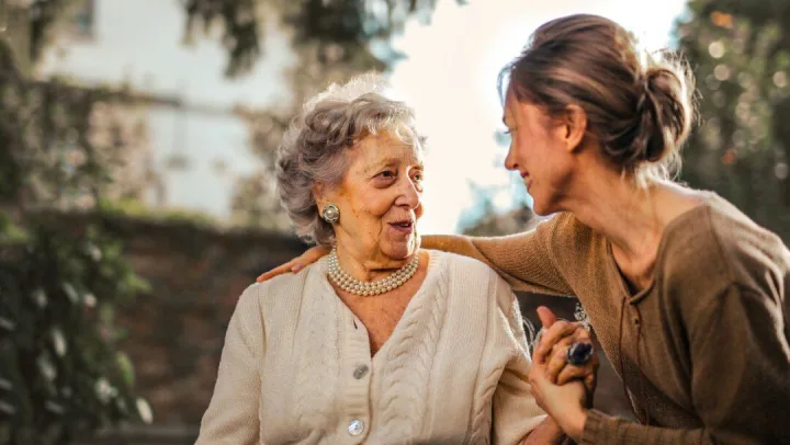 Tips & Resources for Dementia Caregivers During a Pandemic