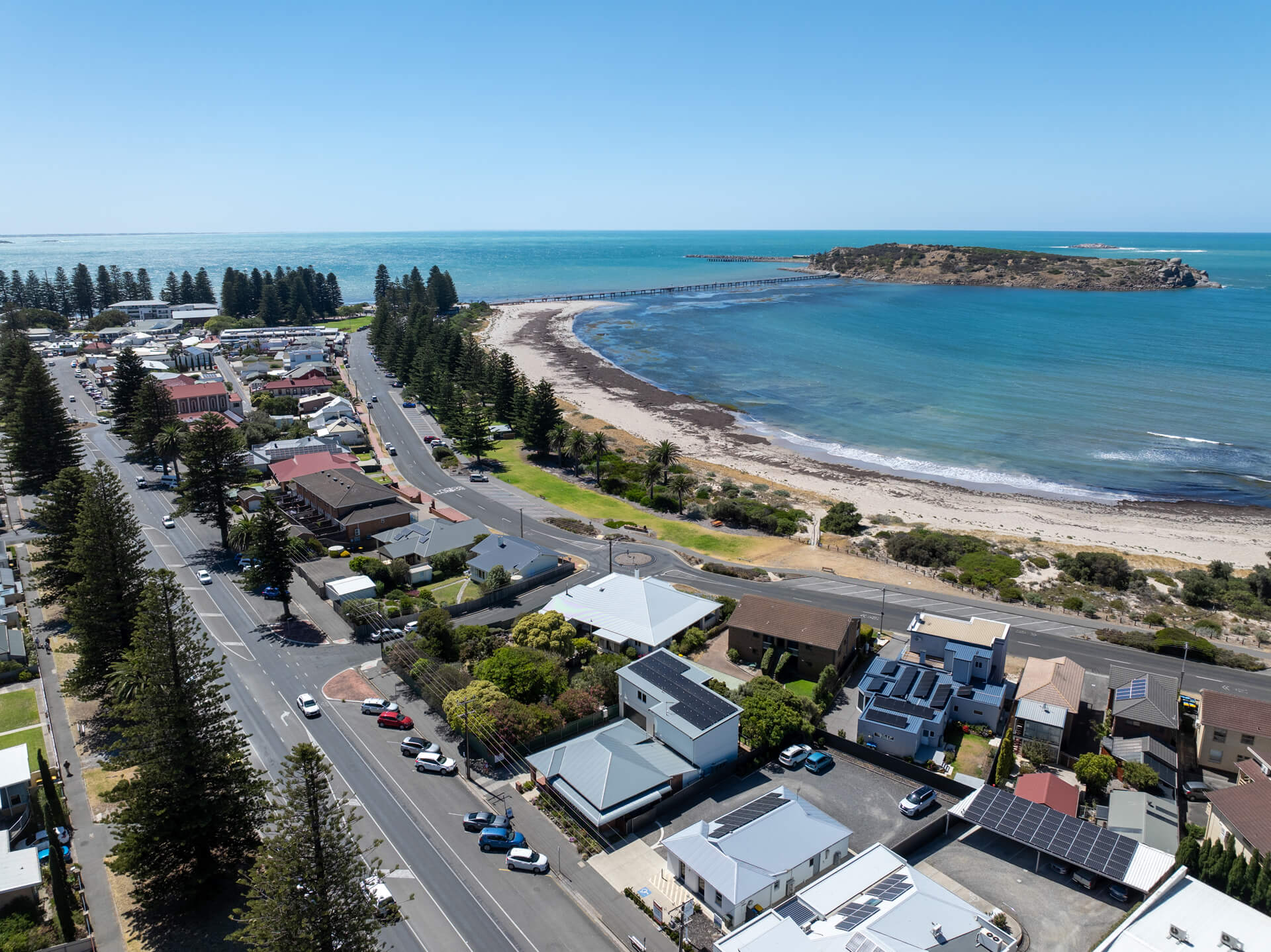Aerial view from Victoria St over the Victor Harbor township, Granite Island and the causeway
