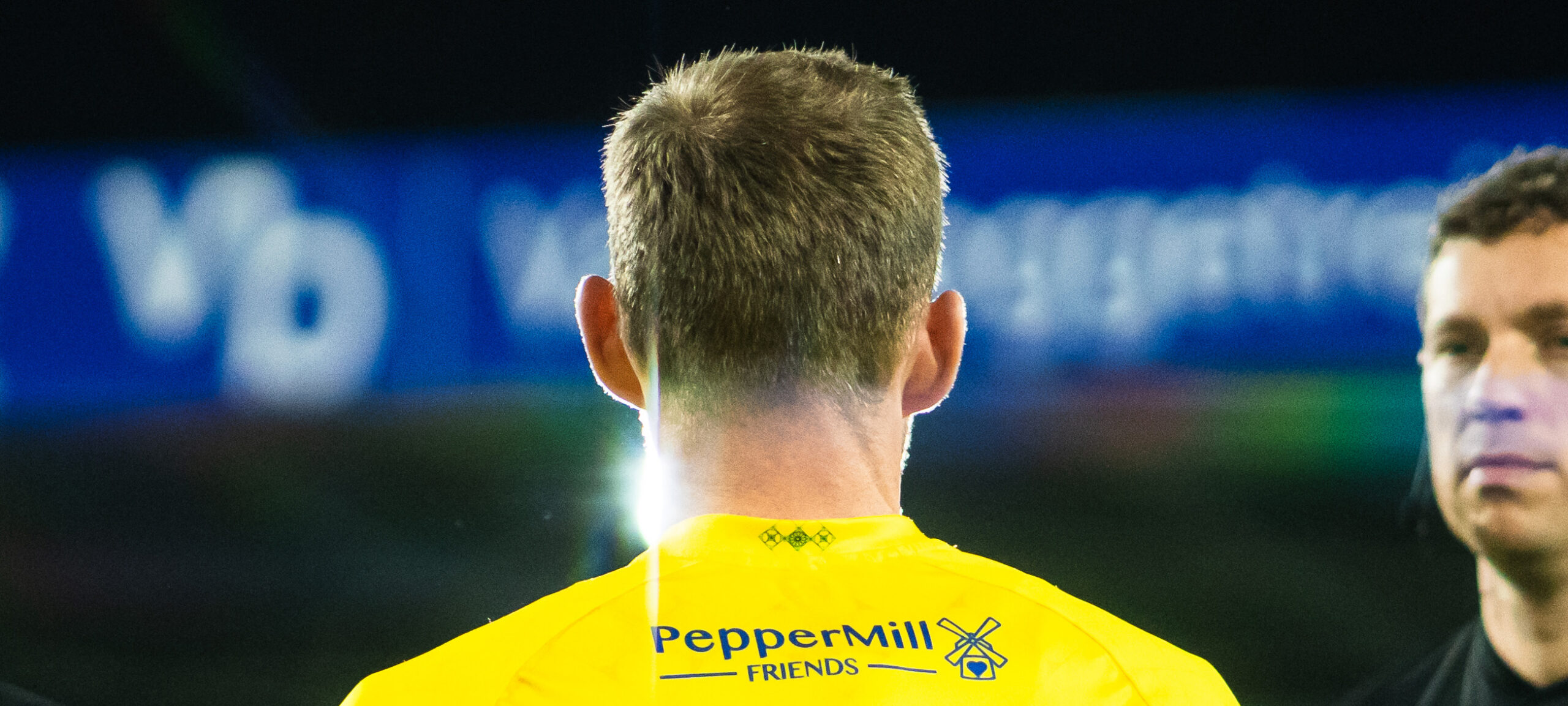 SK Beveren shirt met Peppermill & Friends logo