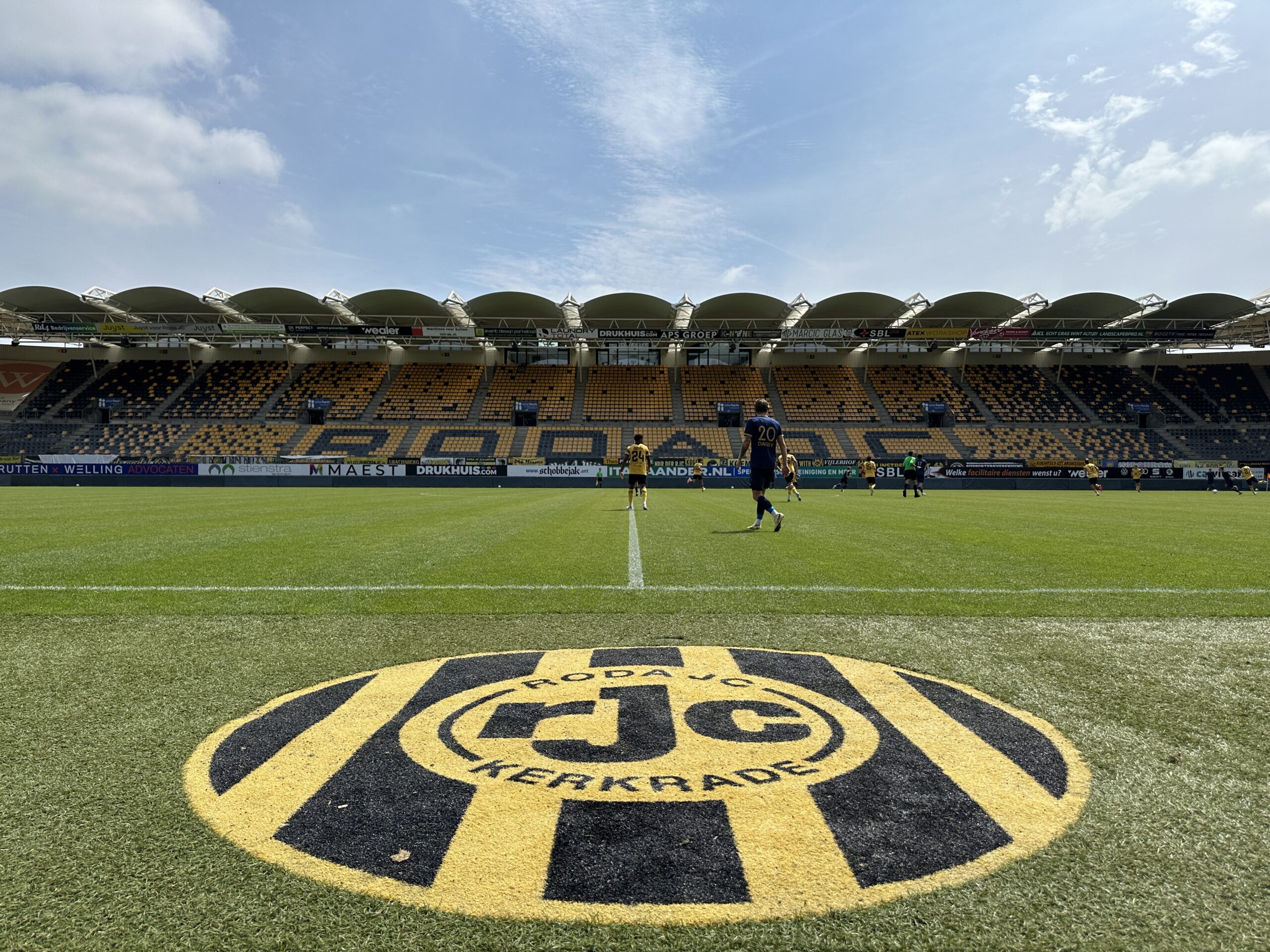 SKB en Roda houden elkaar in extra oefenduel in bedwang