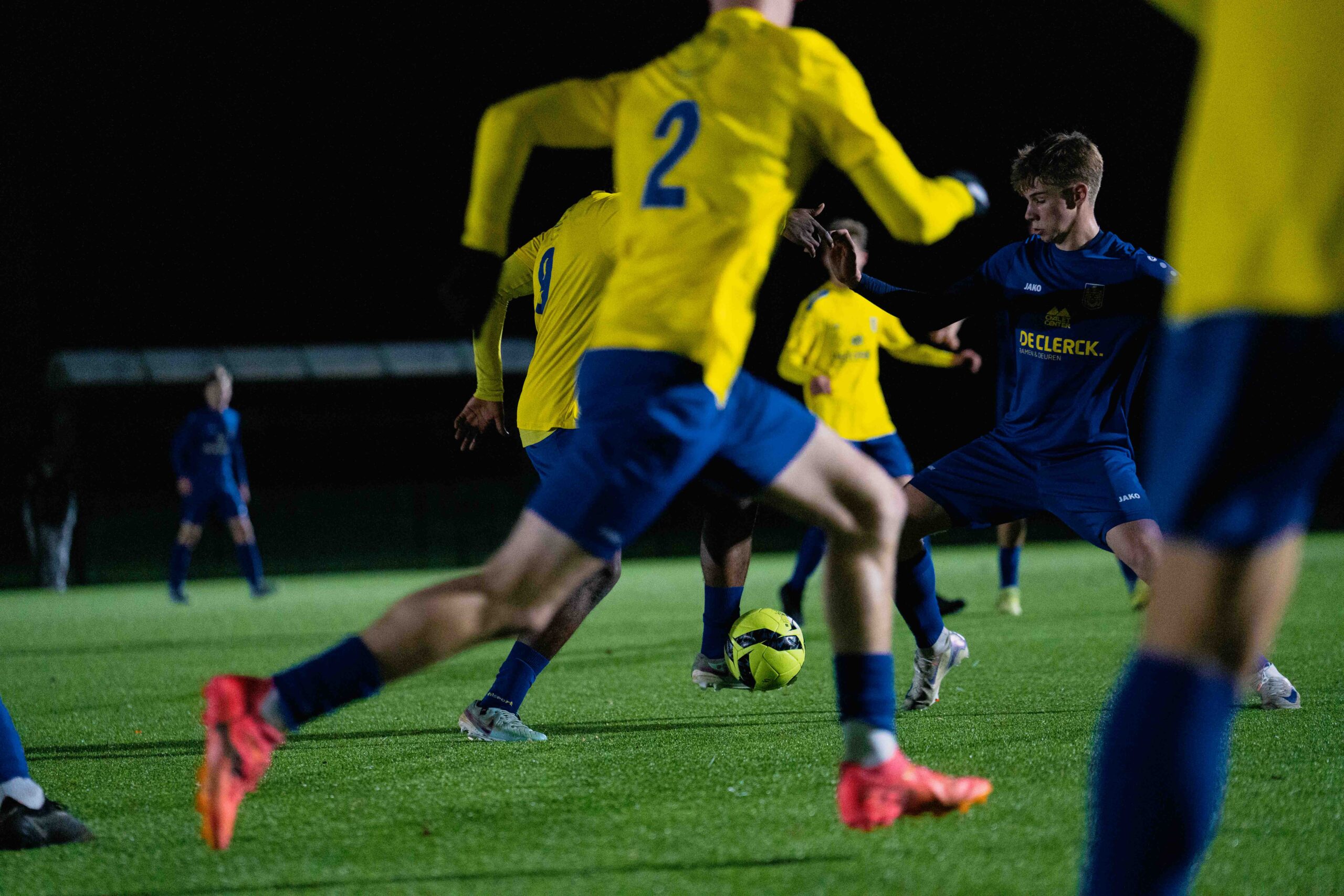 Jonge Leeuwen behalen ruime zege tegen RFC Luik
