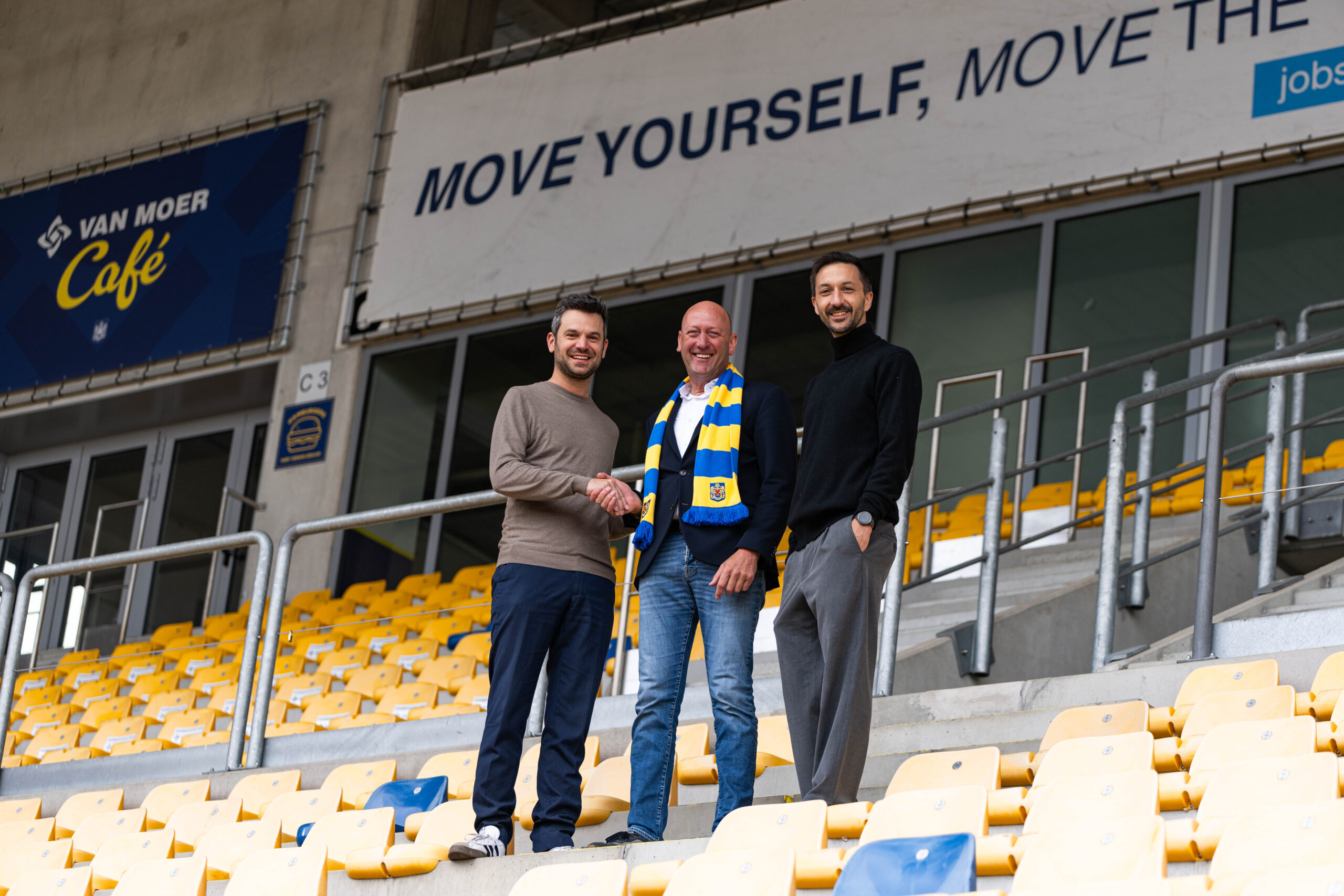 Van Moer Logistics verlengt partnership als hoofdsponsor SK Beveren
