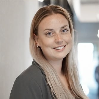 Portrait von Alina