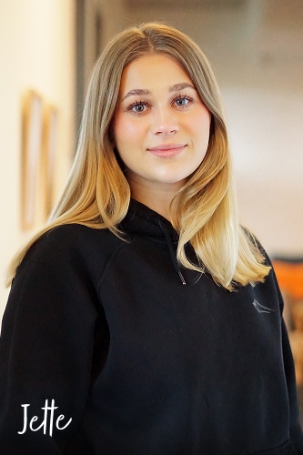 Portrait Theresa	Product Lead