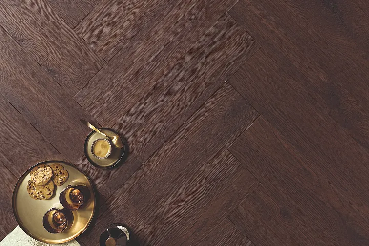 Sol stratifié Alsaflooring, décor chêne Ghana