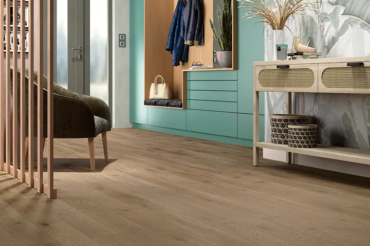 Parquet Alsaflooring dans un couloir