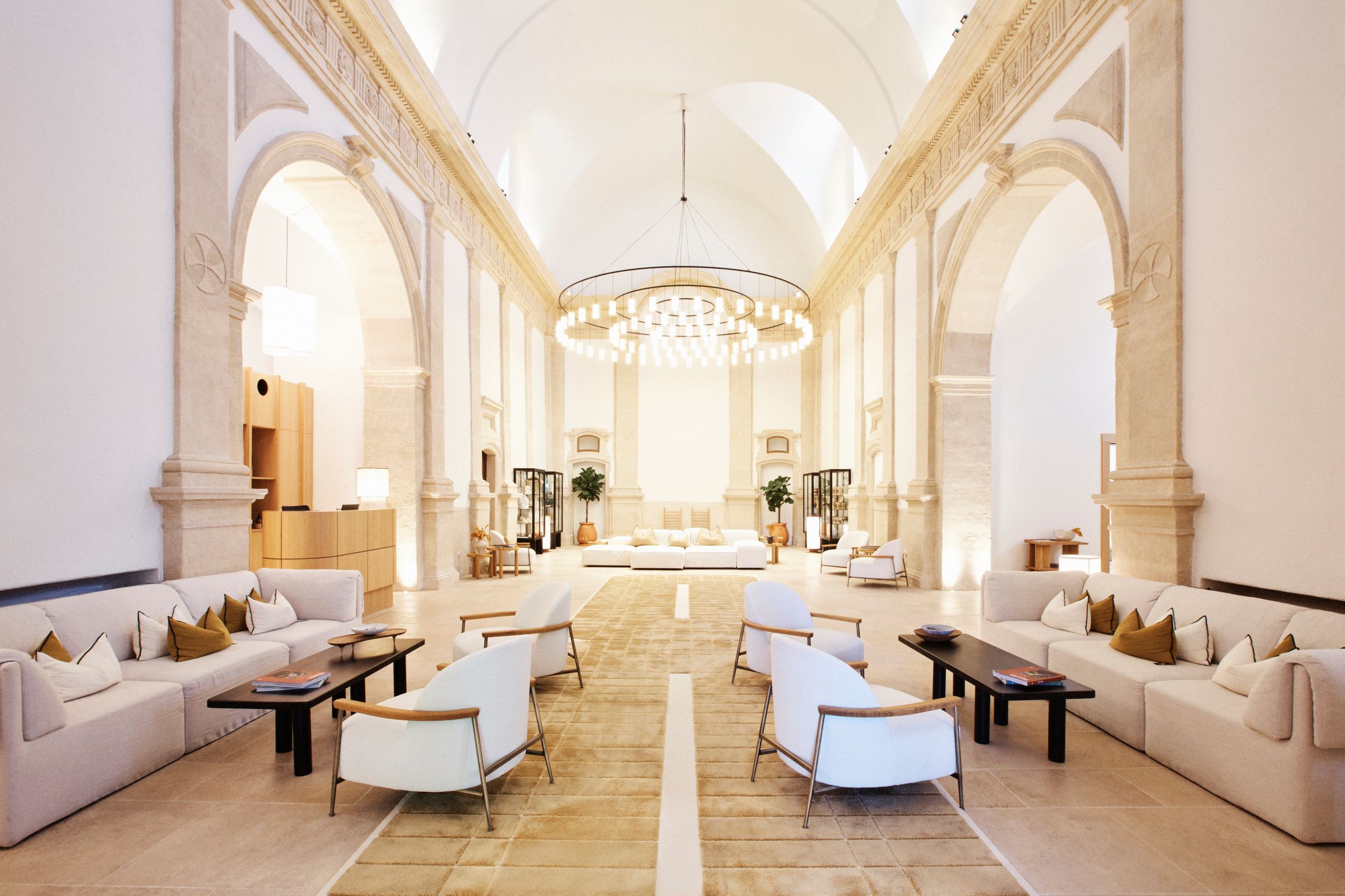 Reception in the former chapel of Le Couvent des Minimes