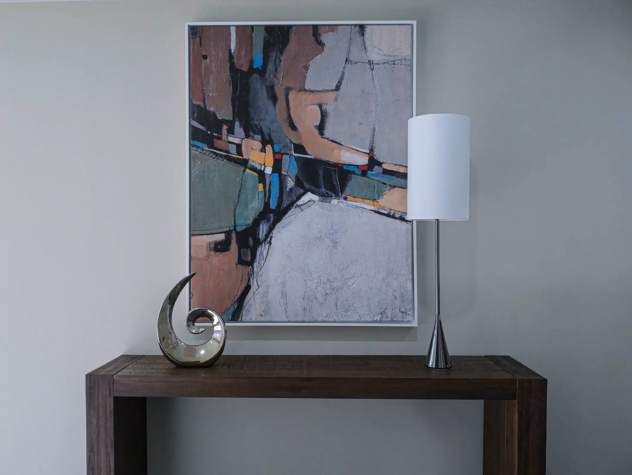 Lamp and decor table in office