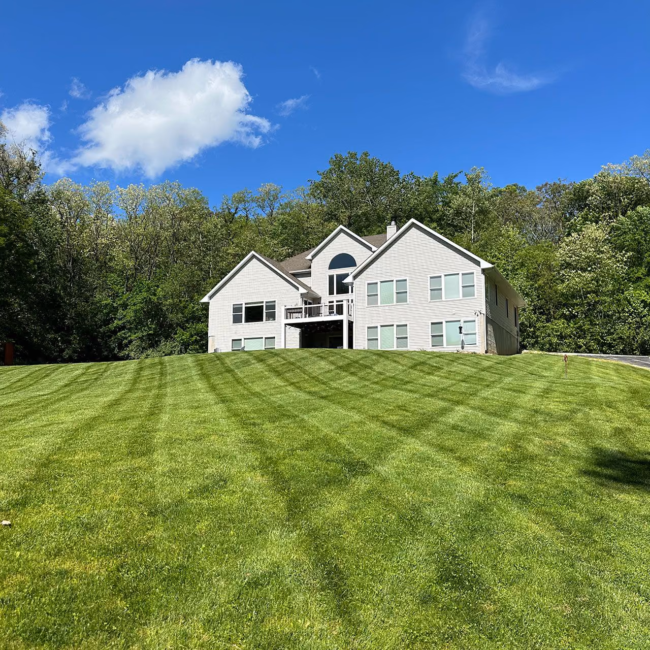 Commercial lawn and landscape maintenance near me in Pekin, Illinois