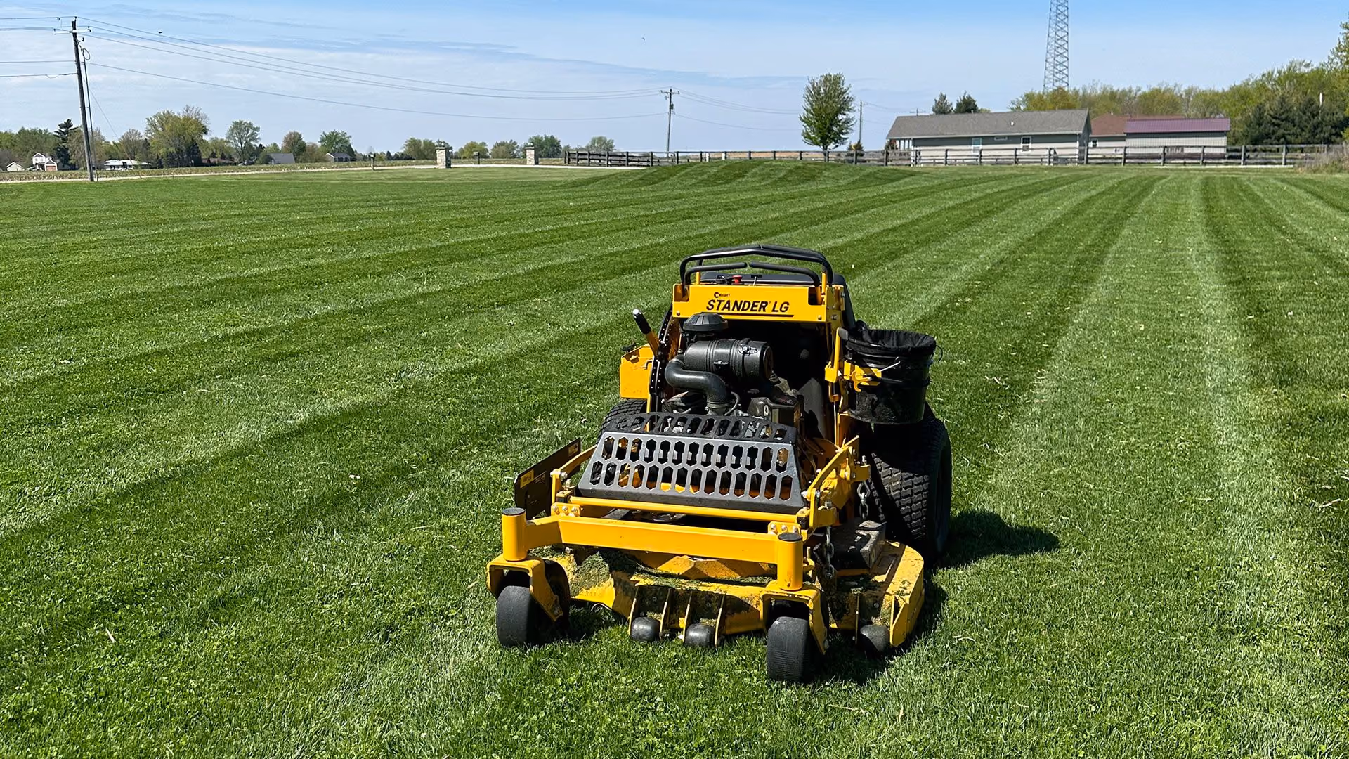 Professional lawn and grounds maintenance near me in Pekin, Illinois
