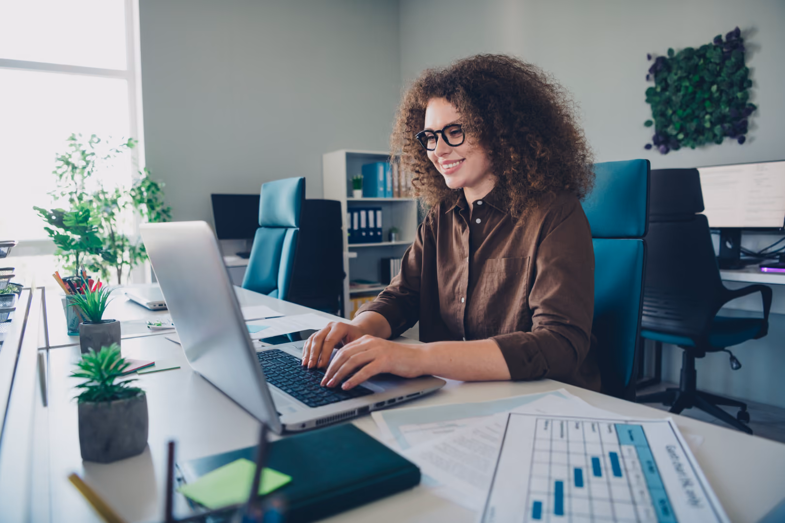 Woamn with computer stock image