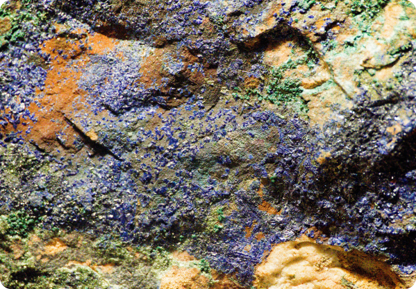 Análise mineralógica e química para mineração