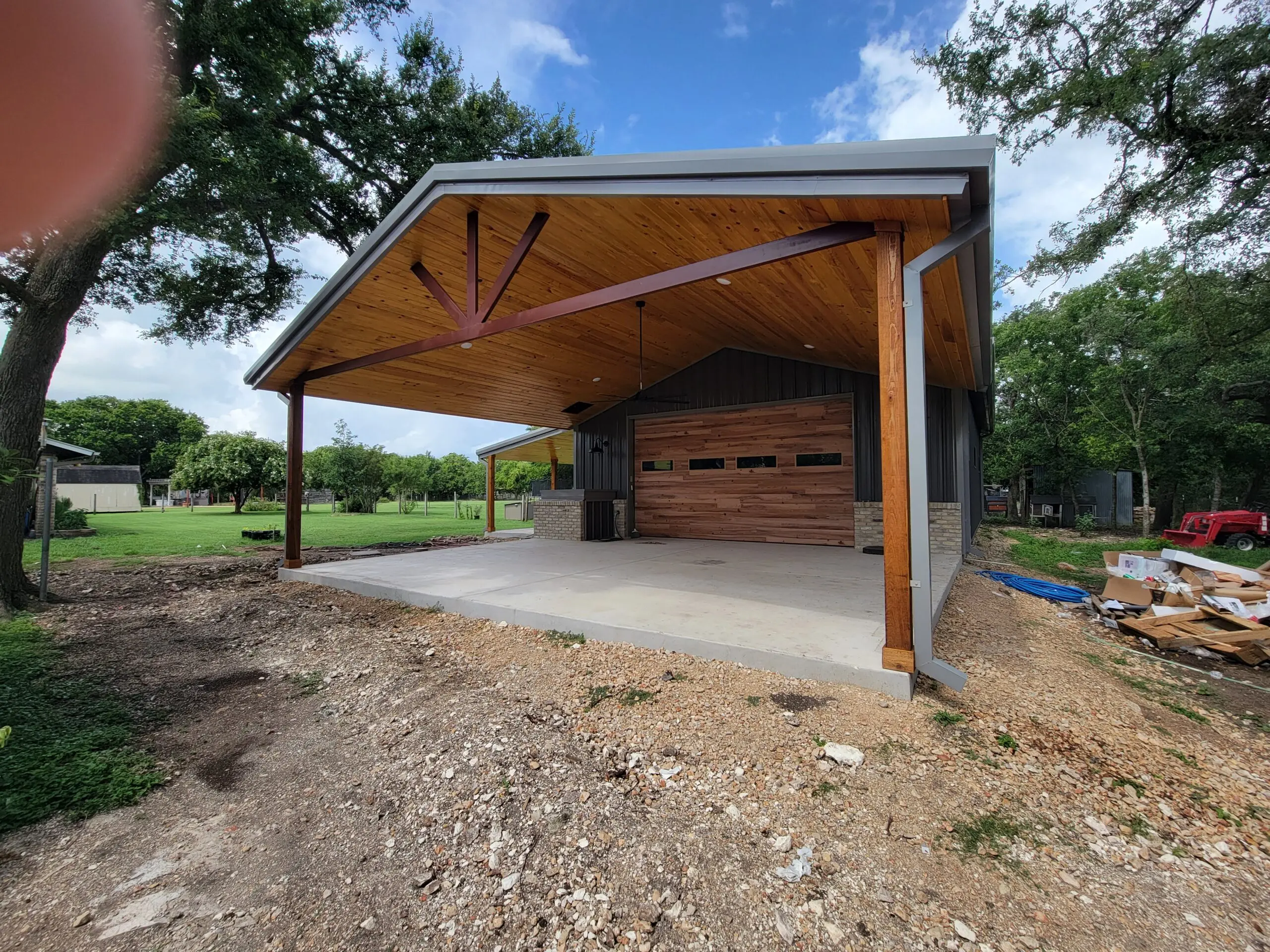 Oxbow Shop Patio - HCBR Texas
