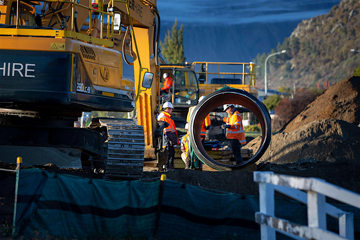 NZ-made Symtech tracking hardware on a remote pipeline site