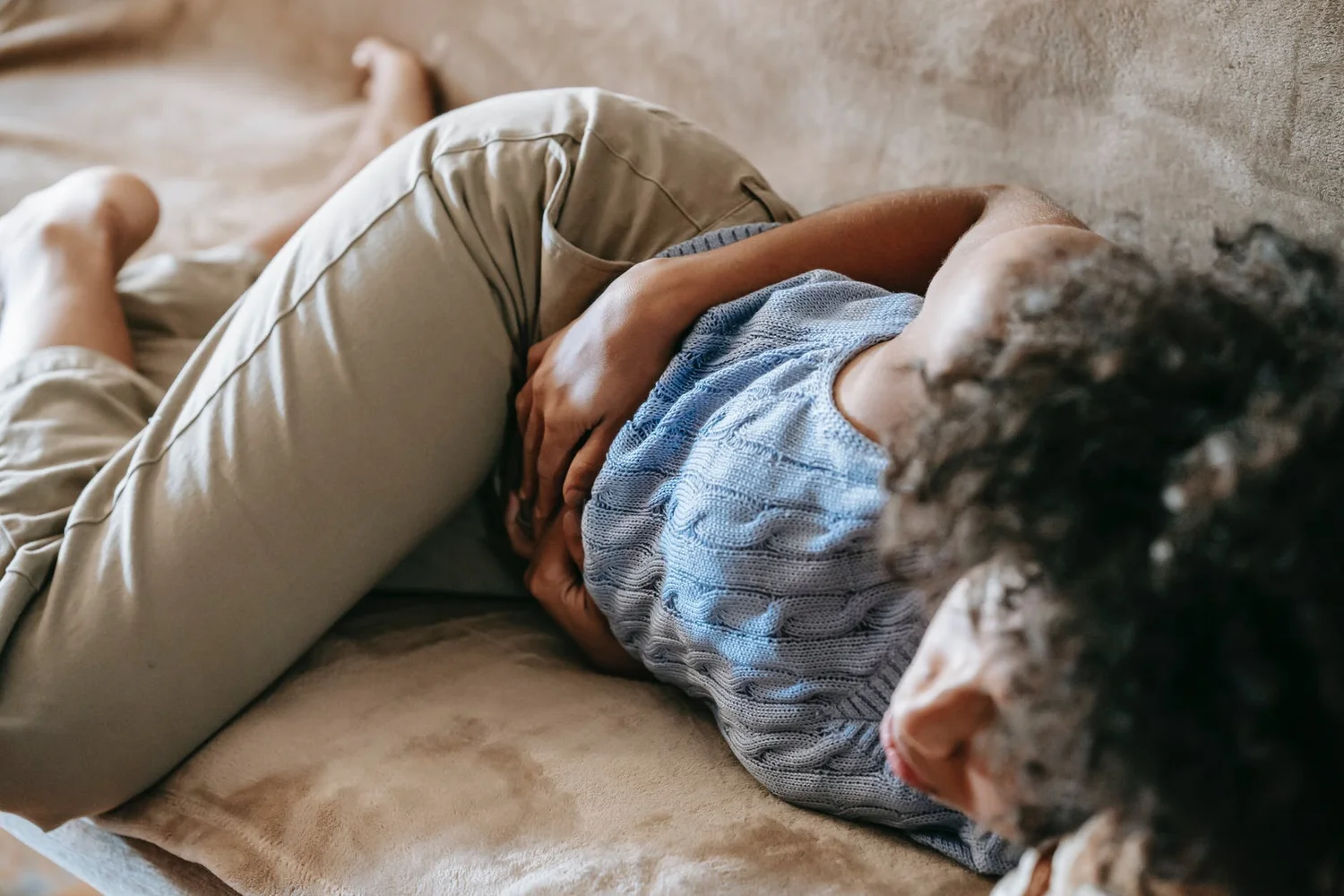 Why Do I Still Feel Bloated - Even After Eating Healthy Food? 5 Reasons You're Bloated All. The. Time.