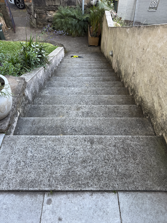 Before and after exterior pressure cleaning result in Sydney
