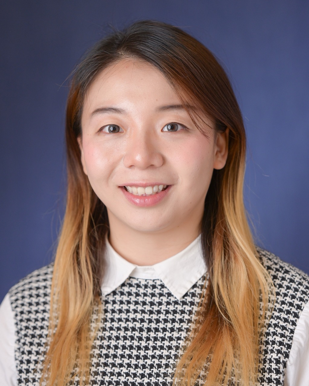 Headshot - Sharon Yang