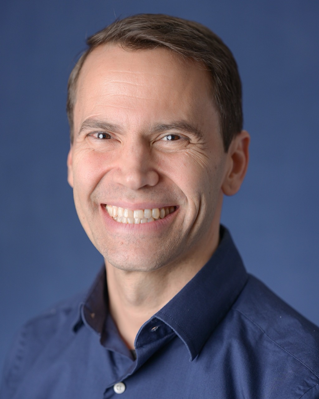 Headshot - Timothy Seever