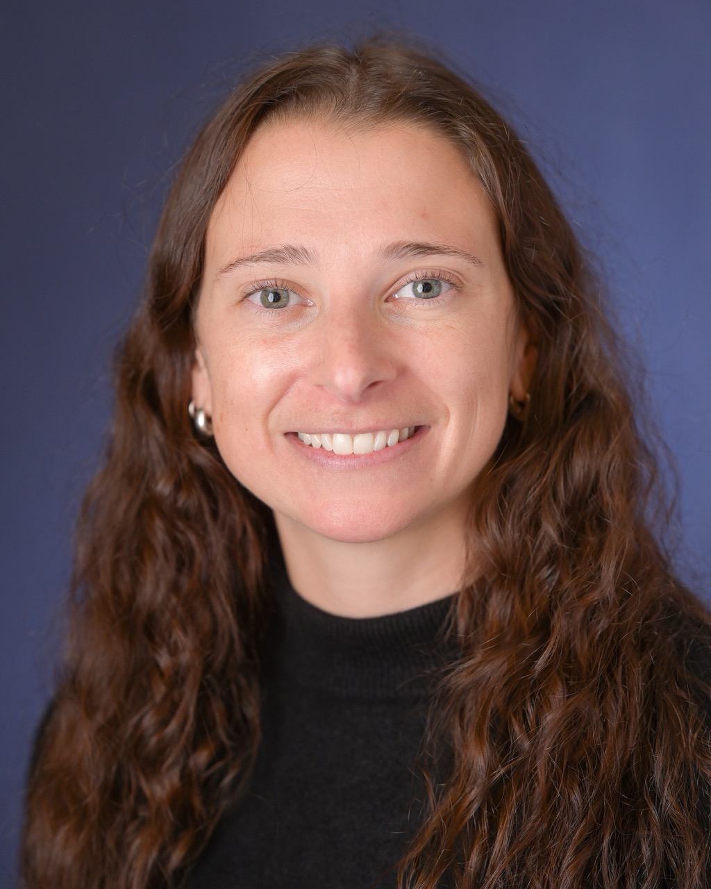 Headshot - Annica Penn