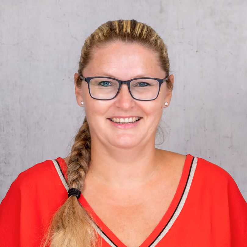 Portrait von Barbora Jiranova, Modeberatung Herren bei GARHAMMER