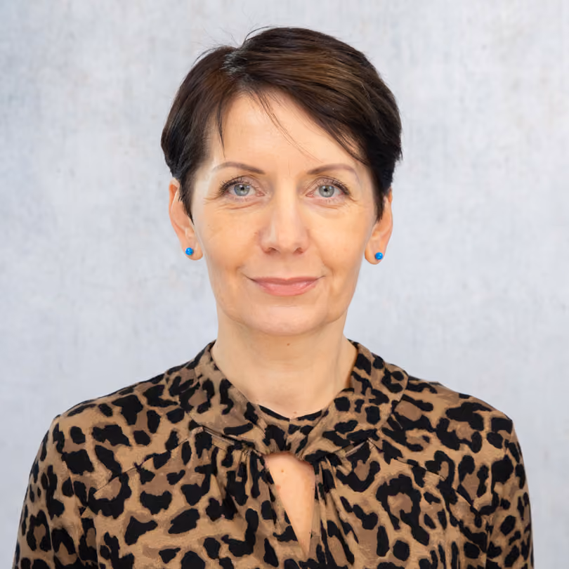 Portrait von Hana Fialova, Modeberatung Damen bei GARHAMMER