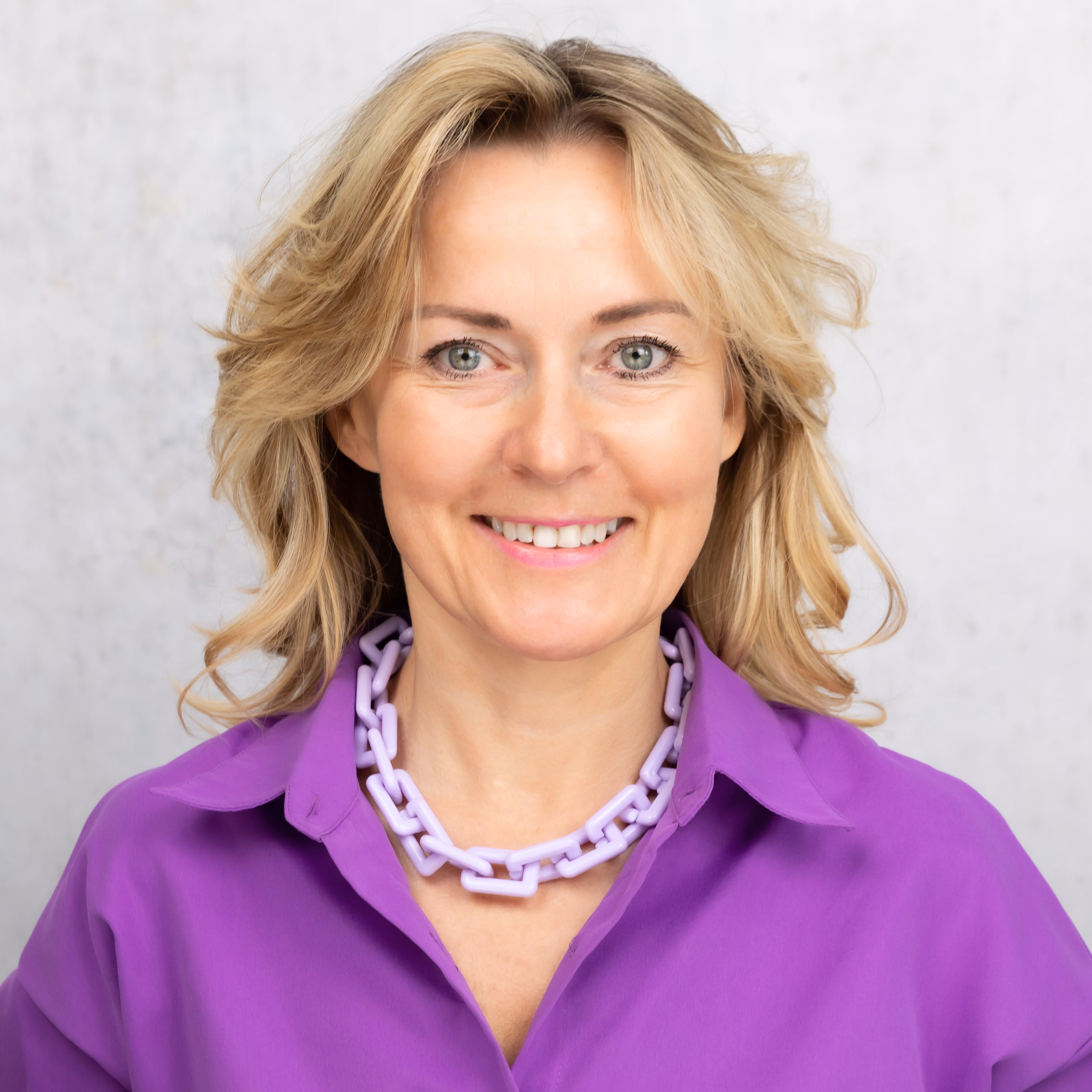Portrait von Ivana Kulczak, Modeberatung Damen bei GARHAMMER