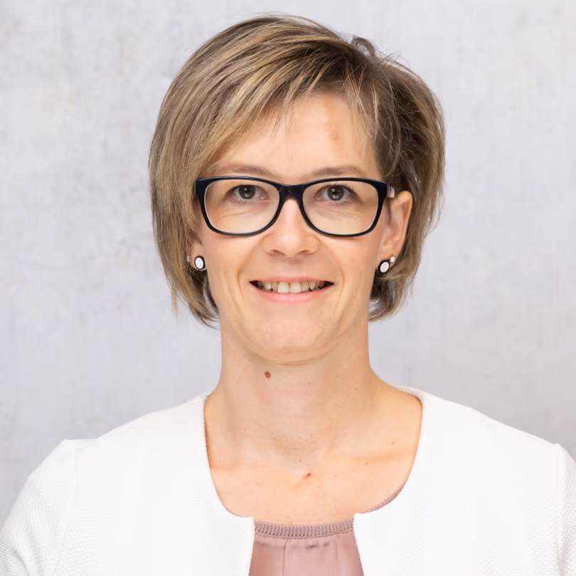 Portrait von Maria Salzinger, Modeberatung Damen bei GARHAMMER