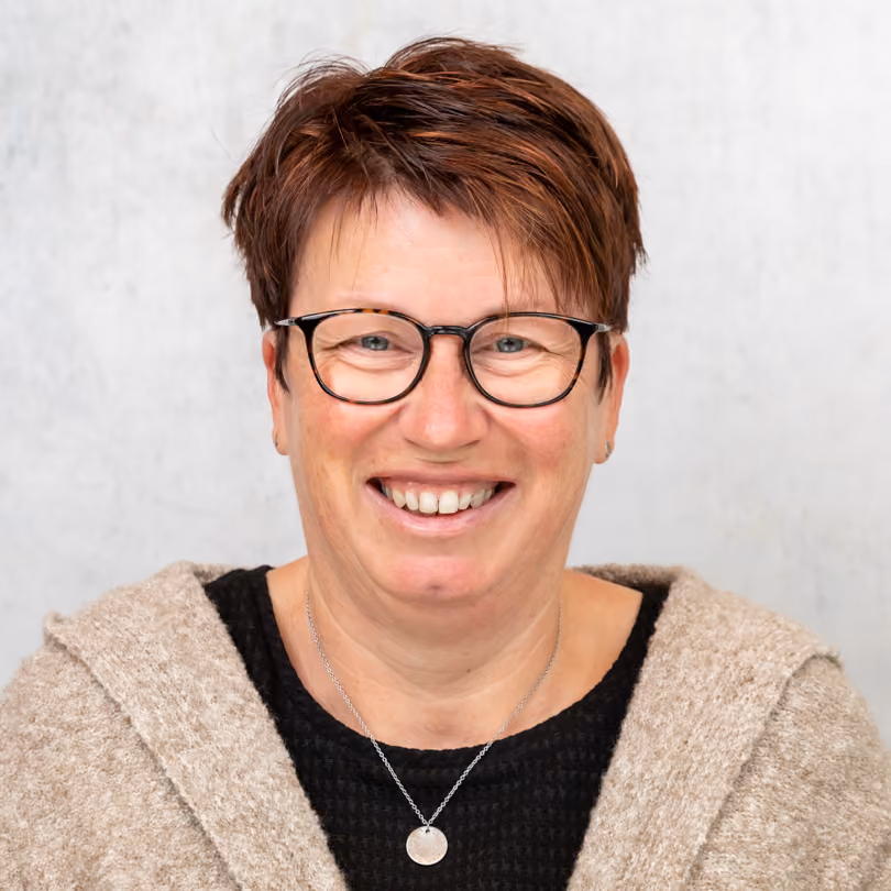 Portrait von Petra Branghofer, Modeberatung Damen bei GARHAMMER