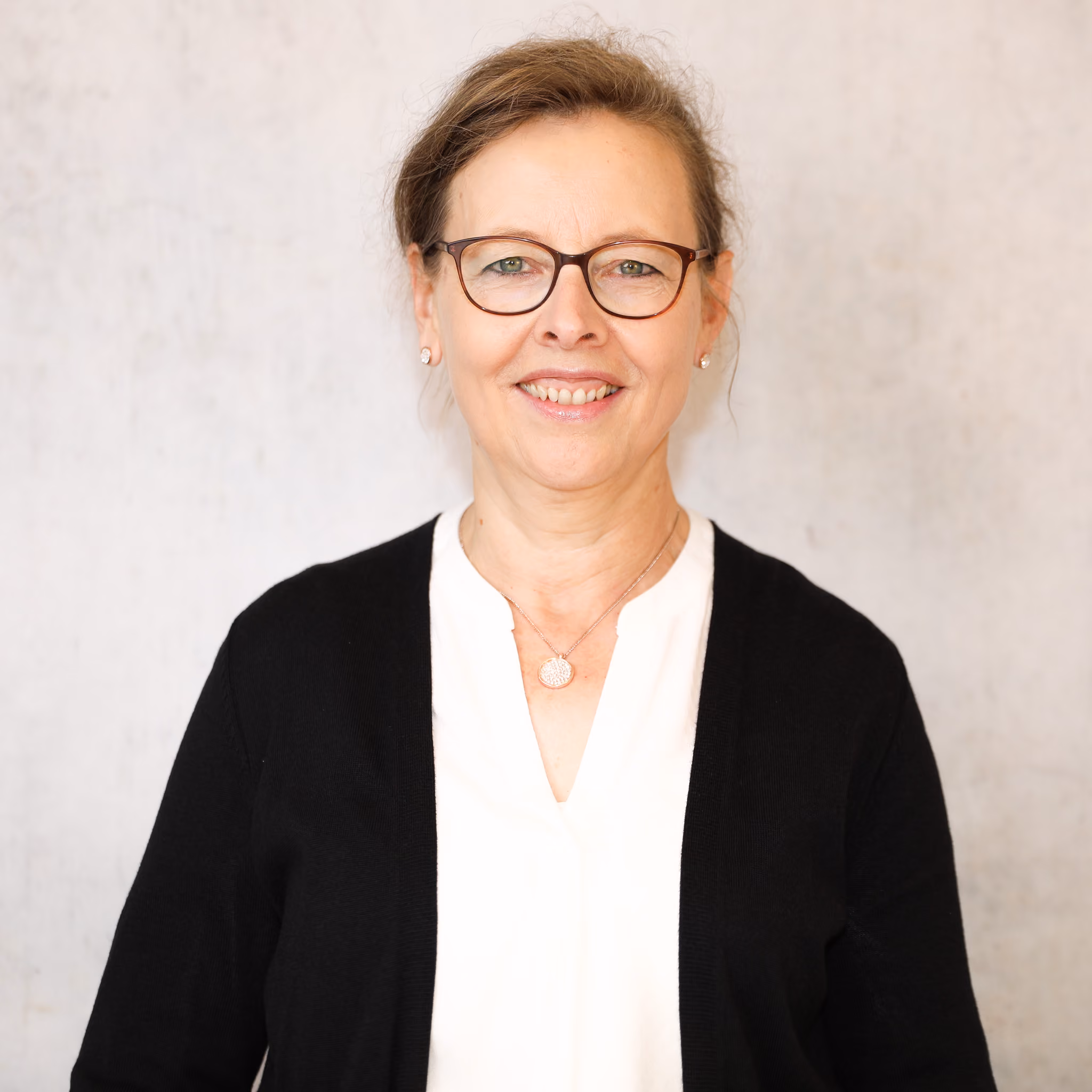 Portrait von Monika Schiermeier, Schneiderin bei GARHAMMER