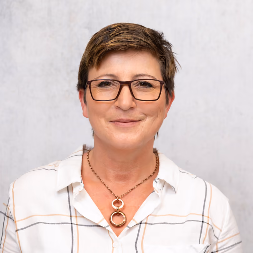 Portrait von Sonja Weinhold, Mitarbeiterin Logistik bei GARHAMMER