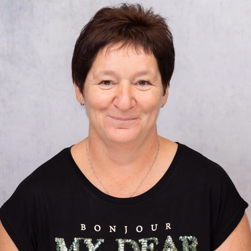 Portrait von Manuela Seibold, Mitarbeiterin Logistik bei GARHAMMER