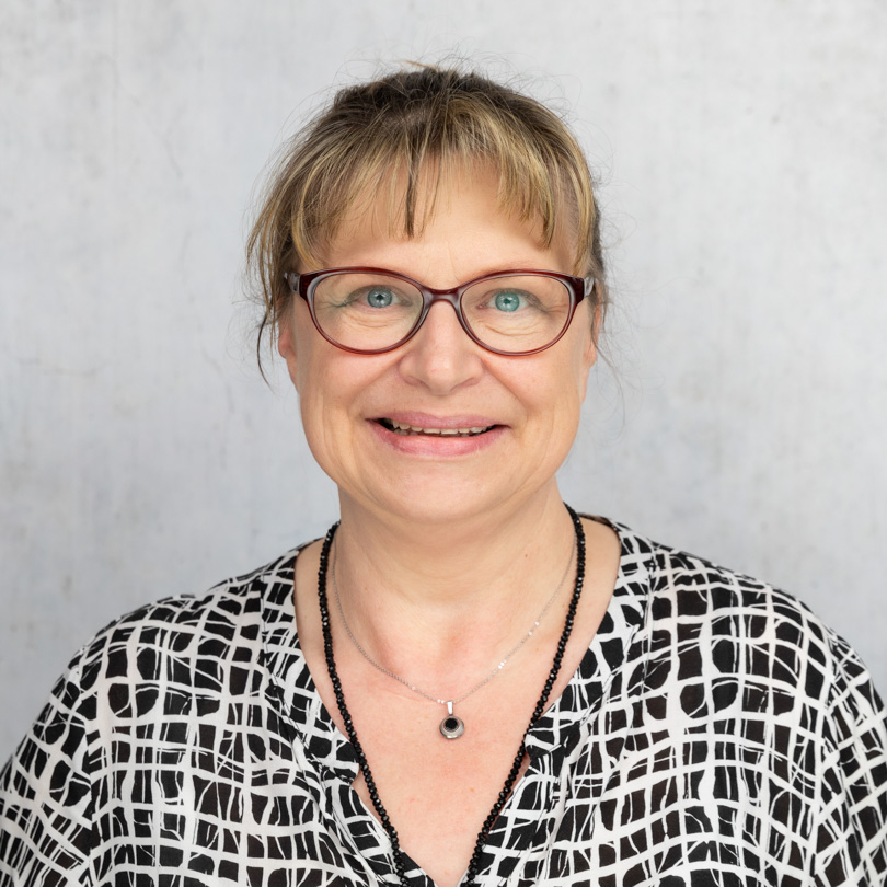 Portrait von Veronika David, Modeberaterin Wäsche bei GARHAMMER