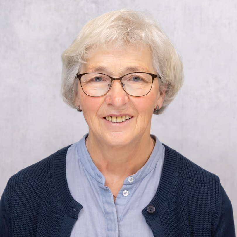 Portrait von Rosmarie Stockinger, Mitarbeiterin im Hausservice bei GARHAMMER