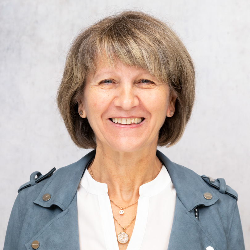Portrait von Hildegard Krieg, Mitarbeiterin im Getränkeservice bei GARHAMMER