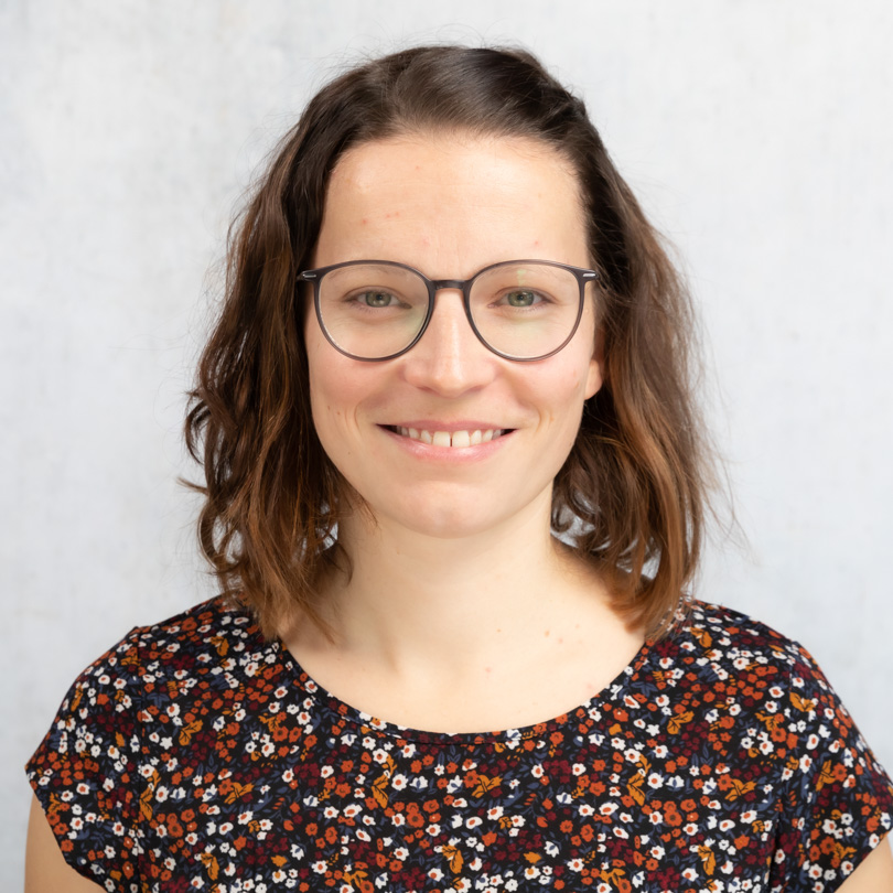 Portrait von Michaela Lang, Mitarbeiterin in der Verwaltung bei GARHAMMER