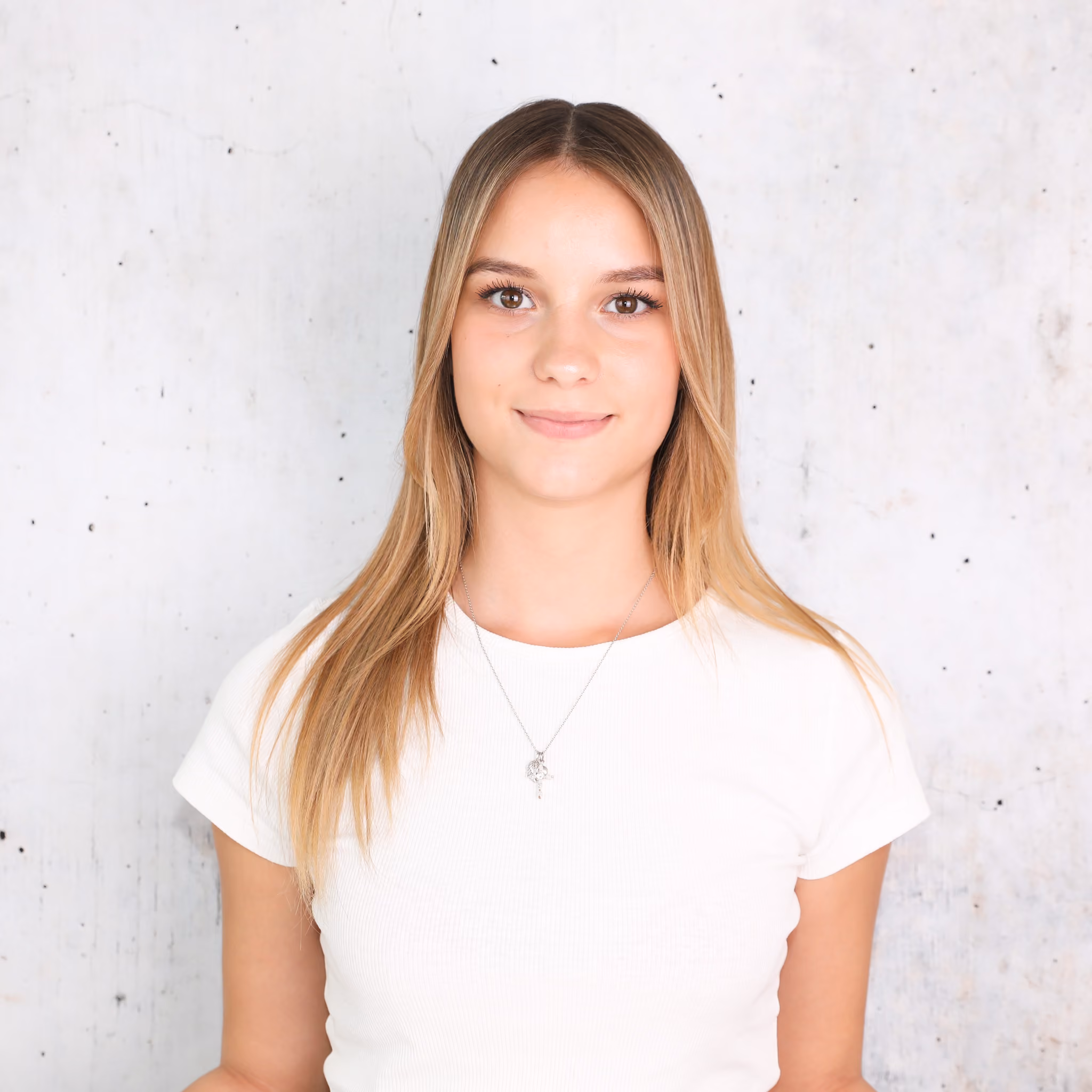 Portrait von Hannah Schmeizel, Auszubildende im Einzelhandel bei GARHAMMER