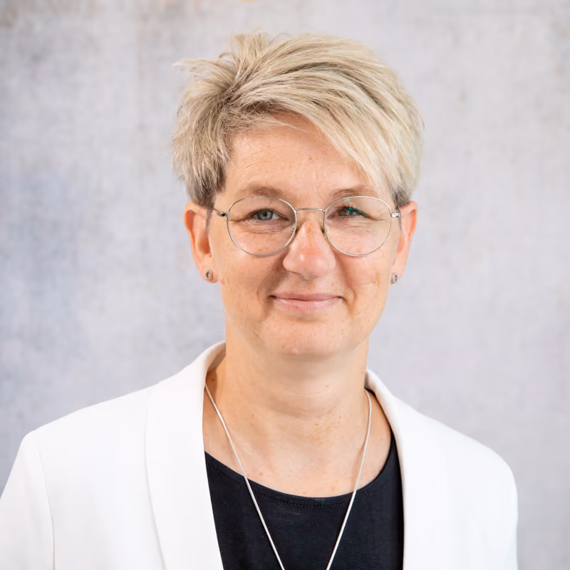 Portrait von Slavica Meisl, Mitarbeiterin Kasse bei GARHAMMER