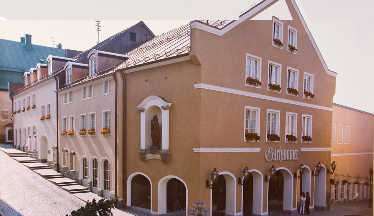 Das Modehaus GARHAMMER am Marktplatz in Waldkirchen zur Zeit des TW Forum-Preises, 1982